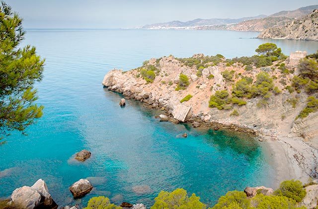 Playa de Maro - Las 5 mejores playas de Málaga