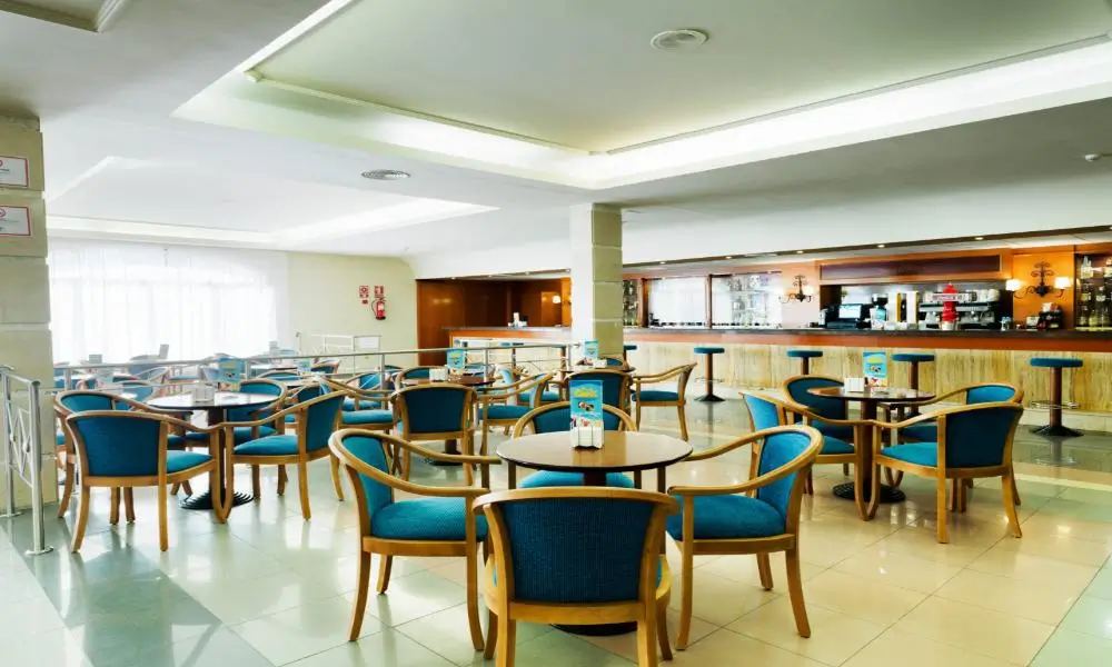 servicio cafeteria fuengirola park